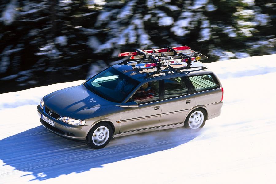  Opel Vectra Caravan (B) 1999 года  (фото 15 из 33)